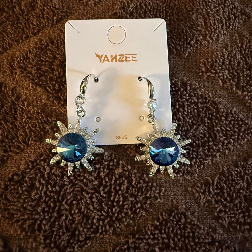 Brand New Blue Crystal Sunburst Dangle Earrings